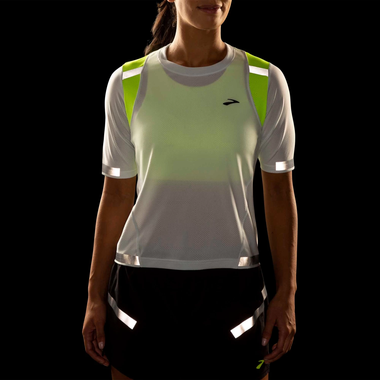 Brooks | Women's Carbonite Short Sleeve - Image 3