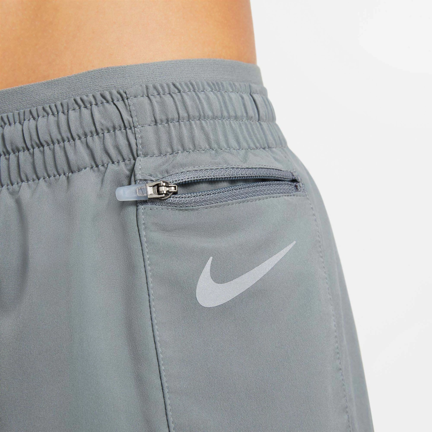 Nike | Women's Tempo Luxe Short 5In - Image 4